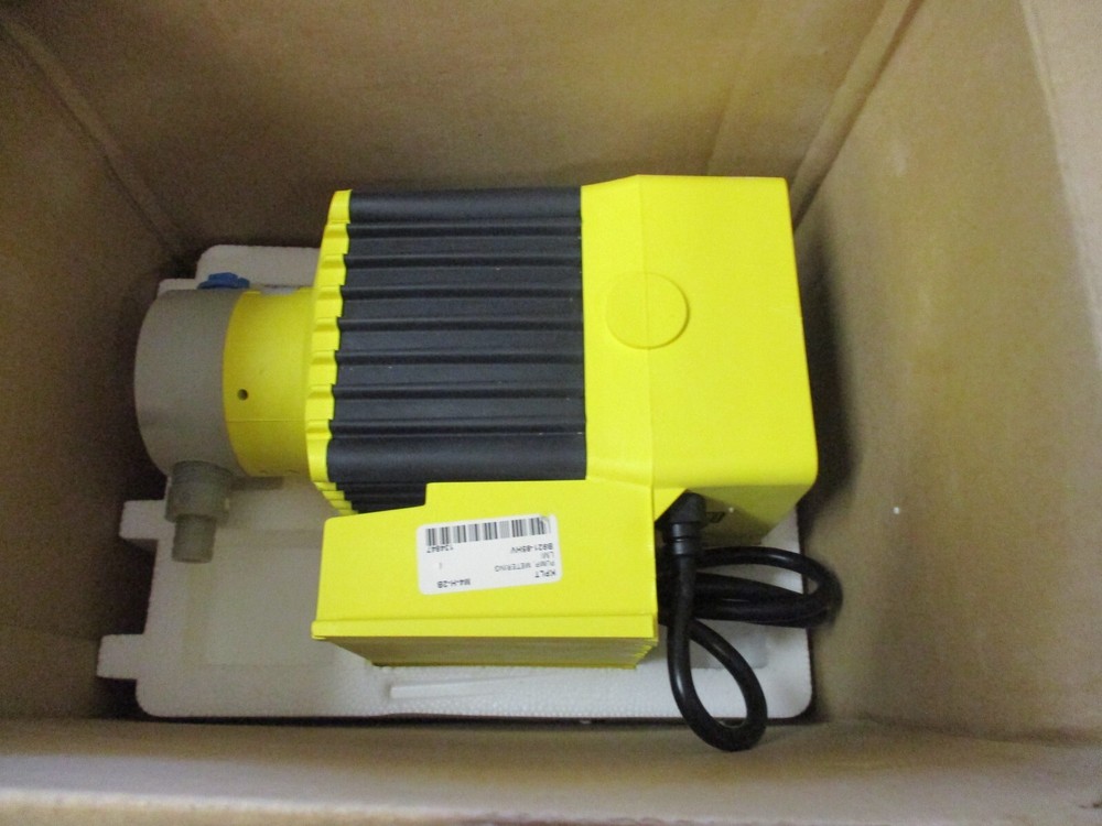 NIB LMI Microprocessor Dosing Pump B921-85HV (#2)
