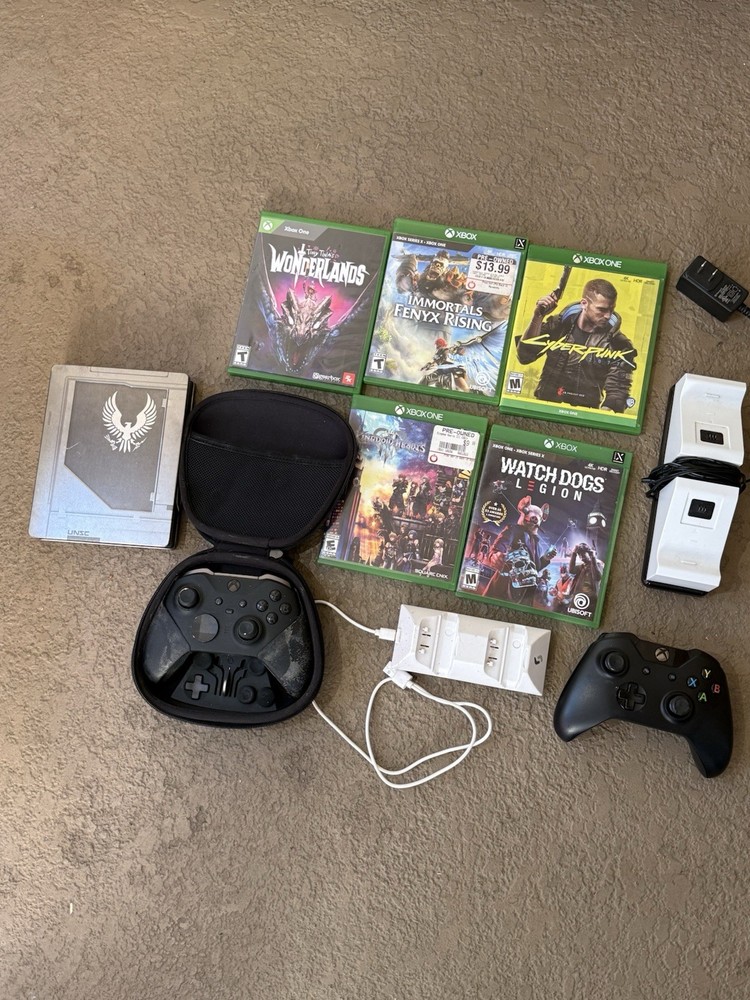 XBOX ONE BUNDLE: Elite Controller, 2nd Controller, 5 Games, Charging Docks