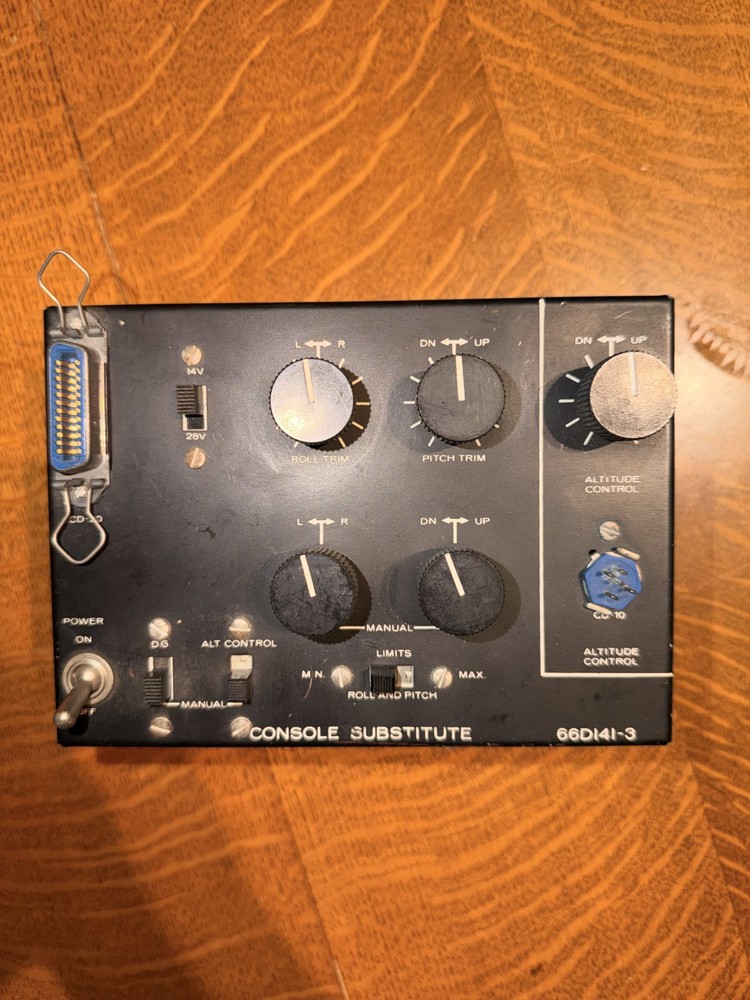 CONSOLE SUBSTITUTE 66D141-3
