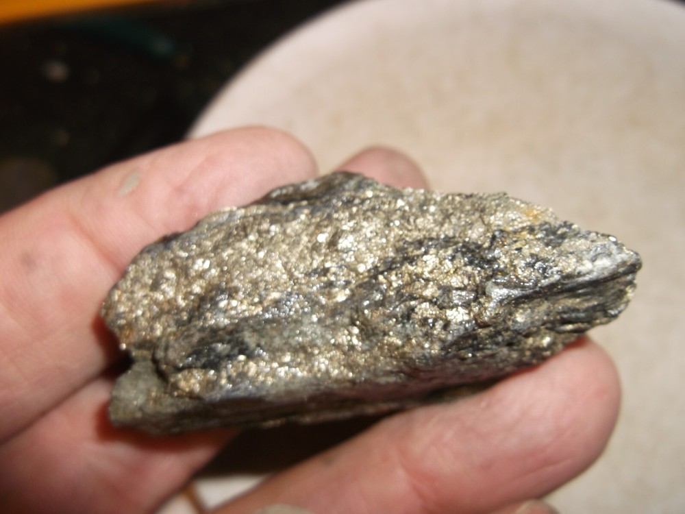 Gold, silver, copper, 62 grams samples ,ore high grade .
