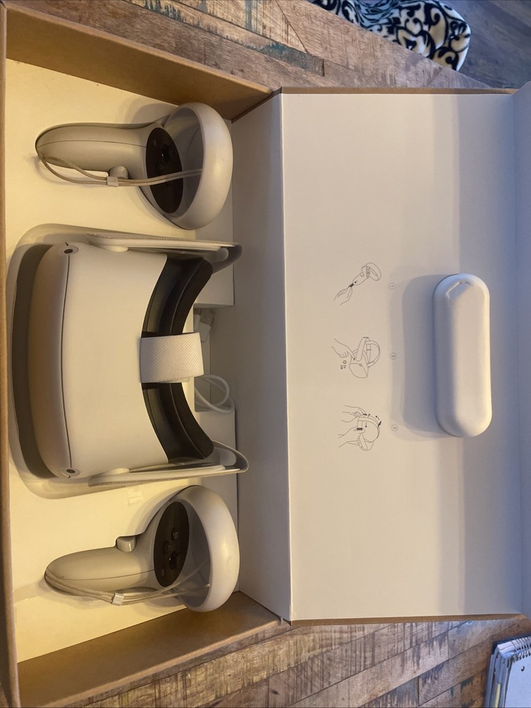 MQuest2VRHeadset128GBWhiteUsedGoodFullBundlew/TouchControllers&OriginalAcc’s