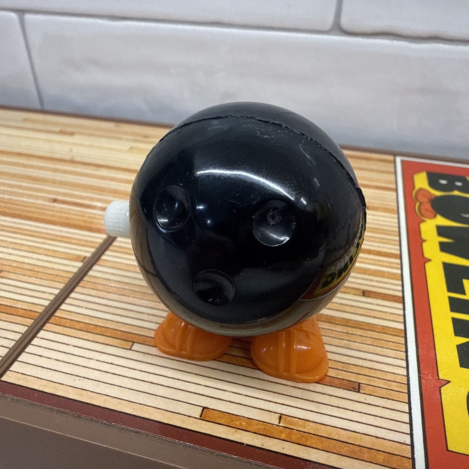 Vintage TOMY Strolling Bowling Wind Up Game Japan Tested Works Complete Toy