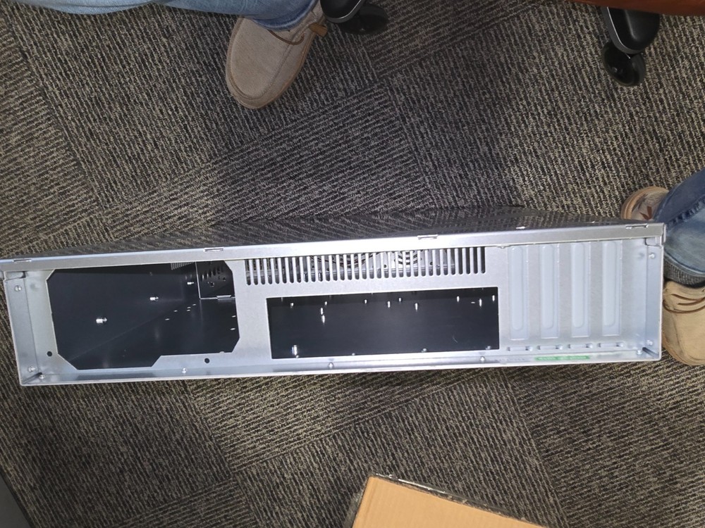 1U Rackmount Server Chassis R7230
