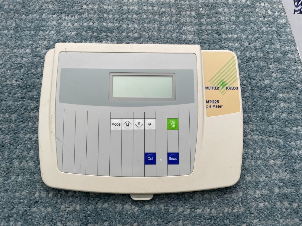 Mettler Toledo MP 225 PH Meter
