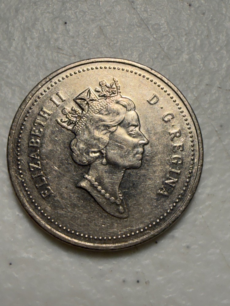 1995 Canadian 5-cent coin
