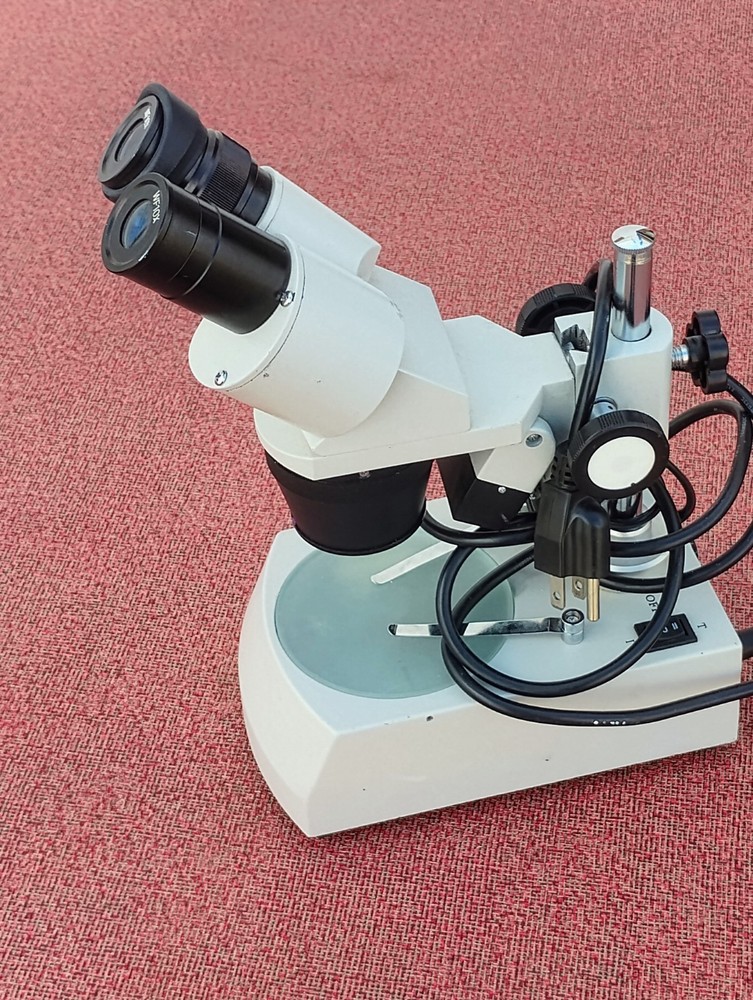 Stereo Microscopic 1x/3x w wf10x eyepieces adjustable width Microscope