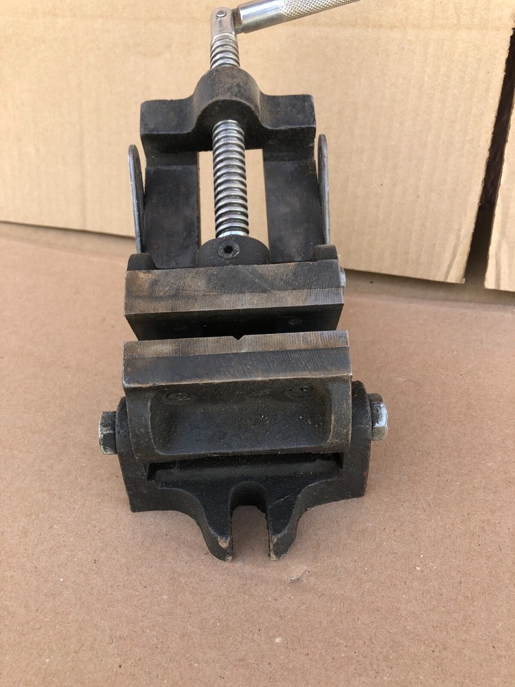VINTAGE ANGLE TILTING MILLING MACHINEST VISE