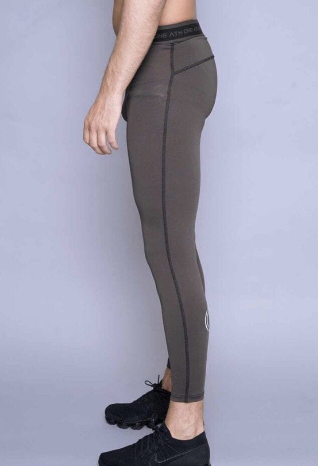 one athletic MTech Run Compression Legging Medium – Khaki RRP £29.99