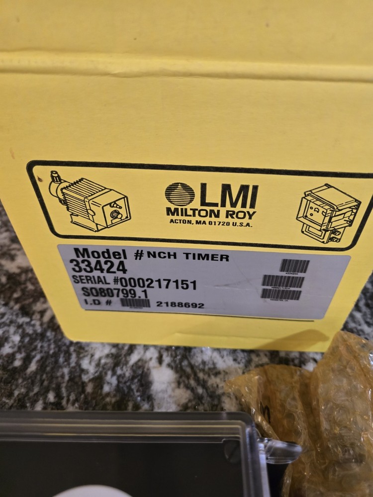 LMI Liquitron Time Switch Controller Model 33424 Liquid Metronics Milton Roy