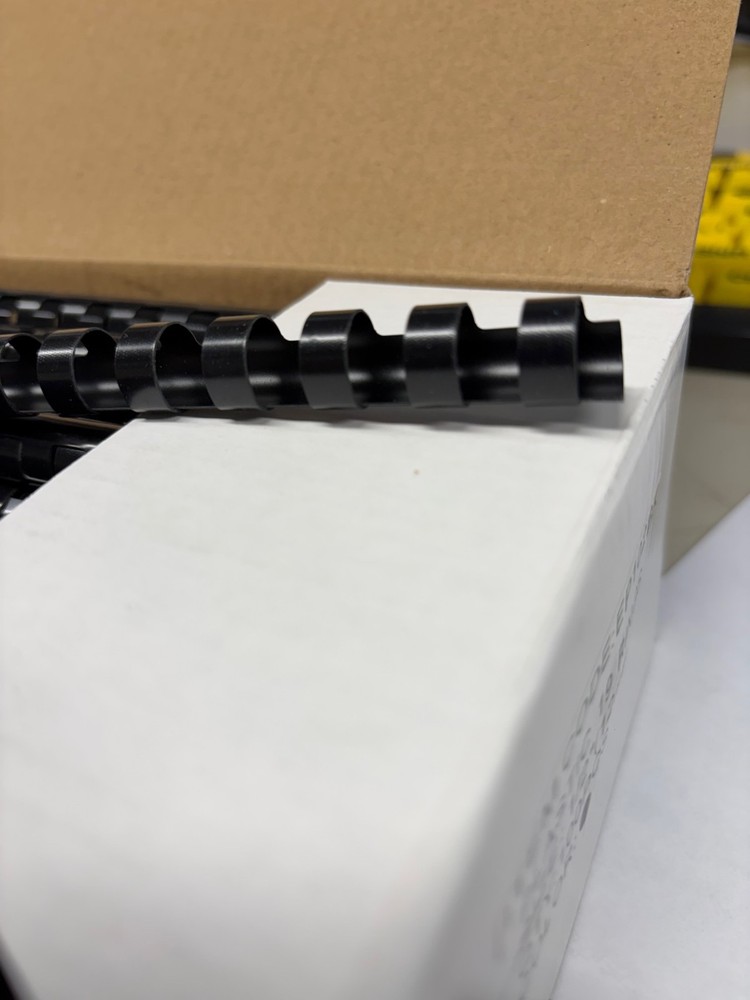 100 Pack 1/2" Plastic Binding Comb 19 Ring EP102BK BCEB5105 BindMax (18 avail)
