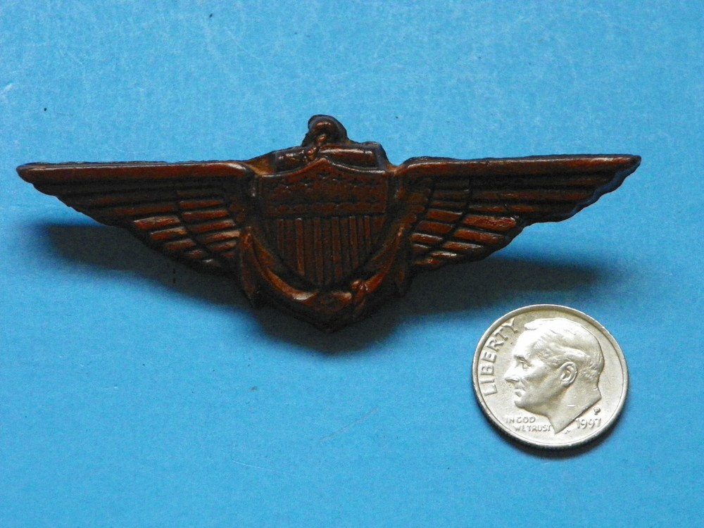 WWII ORIGINAL U.S. SWEETHEART COMPOSITION WING