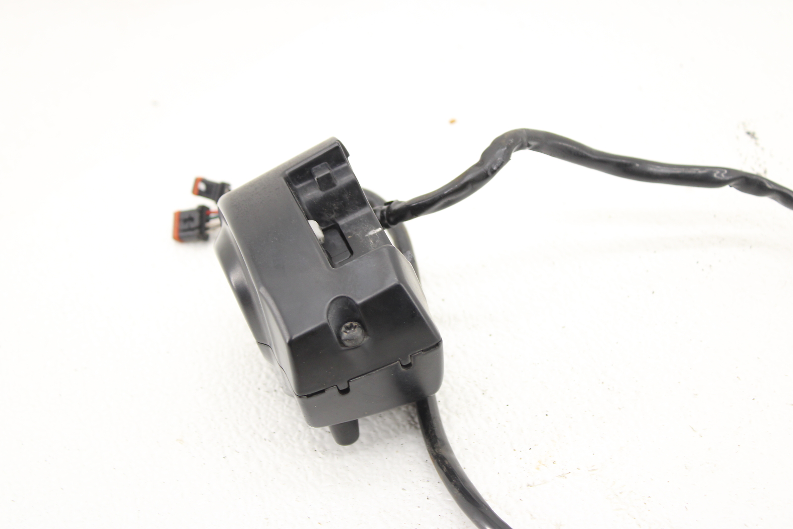 2016-2018 Harley Davidson Touring Road Electra Street Right Control Switch Pack