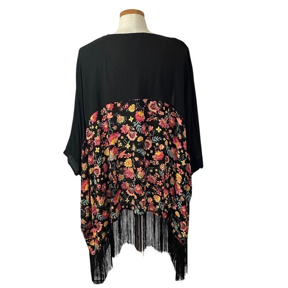 Jessica Simpson Julia Fringe Fairy Whimsigoth Kimono Women S/M Black Floral Boho