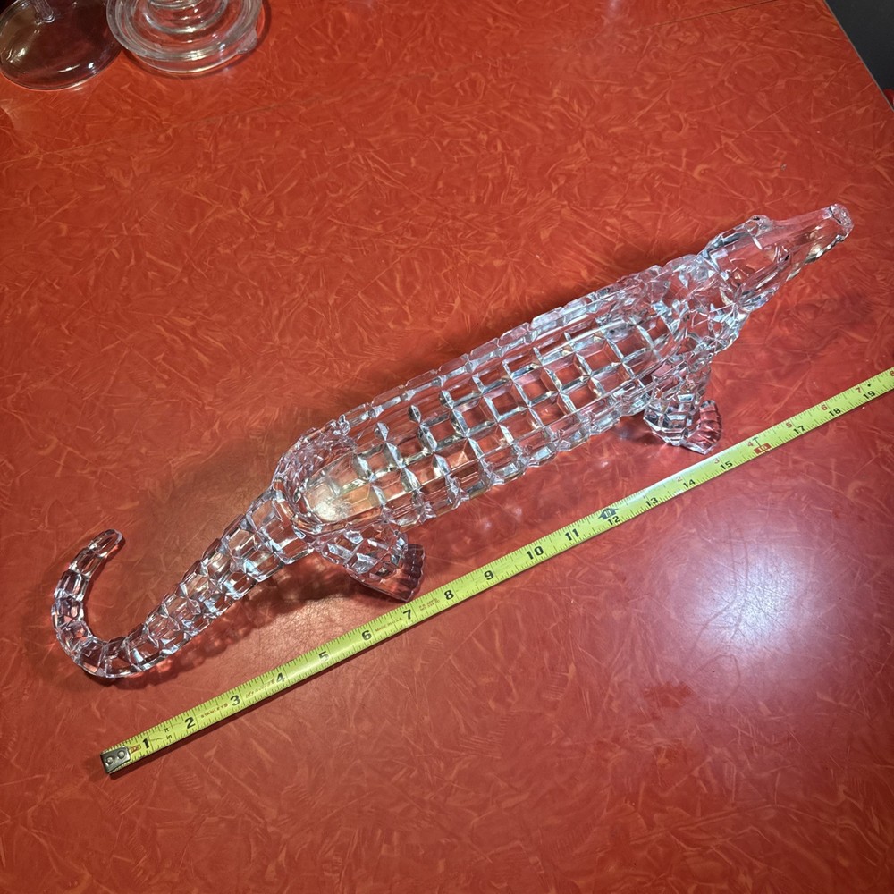 Icy Craft Acrylic Alligator Cracker Serving Dish 19”