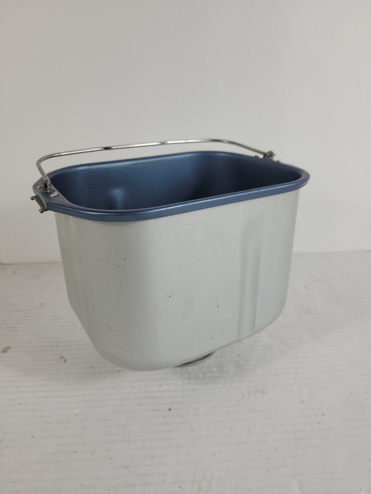 Toastmaster TBR20H Bread Maker Machine Pan & Paddle Ships Free