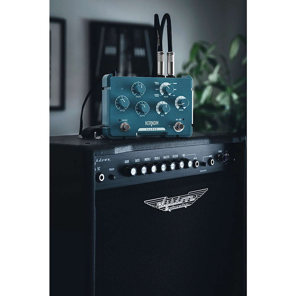 Kernom Pedals Elipse Modulation Effects Pedal Teal