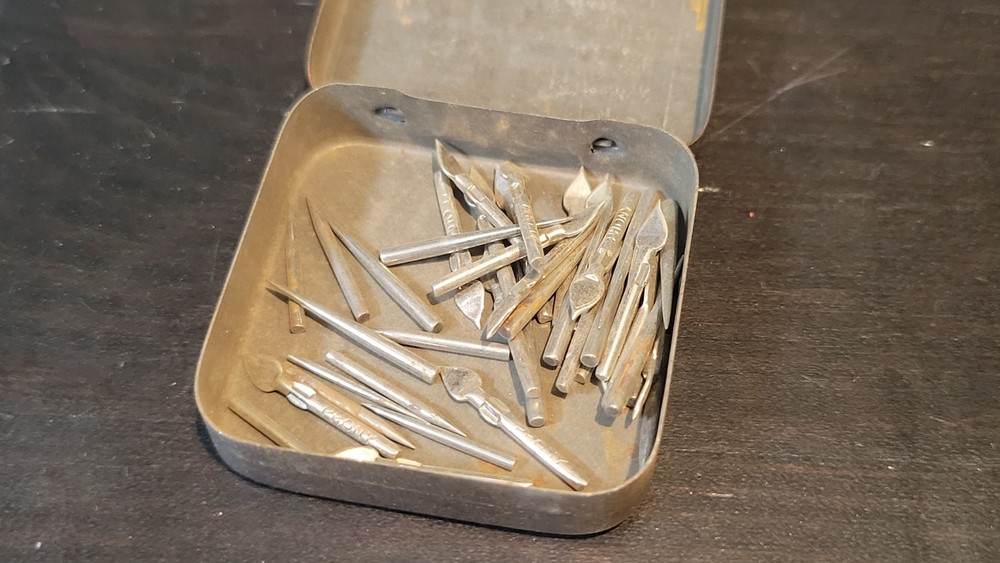 Gramophone phonograph needle Tin Herold