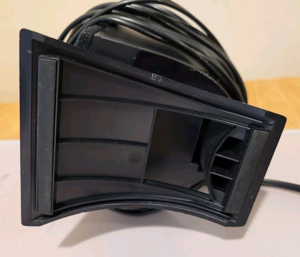 CREATIVE 4 Speakers Three with Stands PC Surround ?