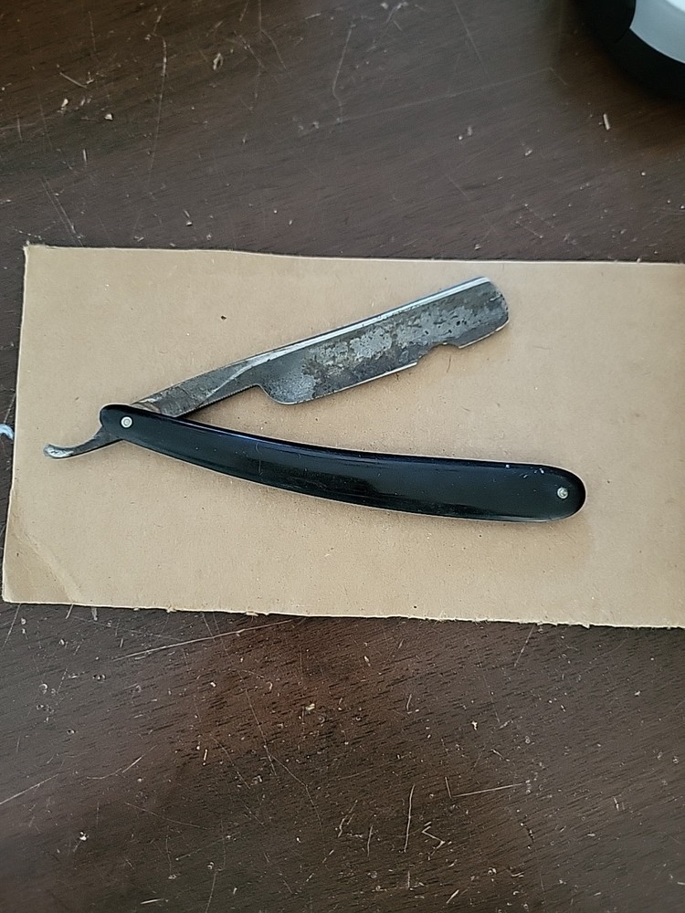 Jacob's Whitcomb Extra Hollow Ground Straight Razor-Chipped Blade