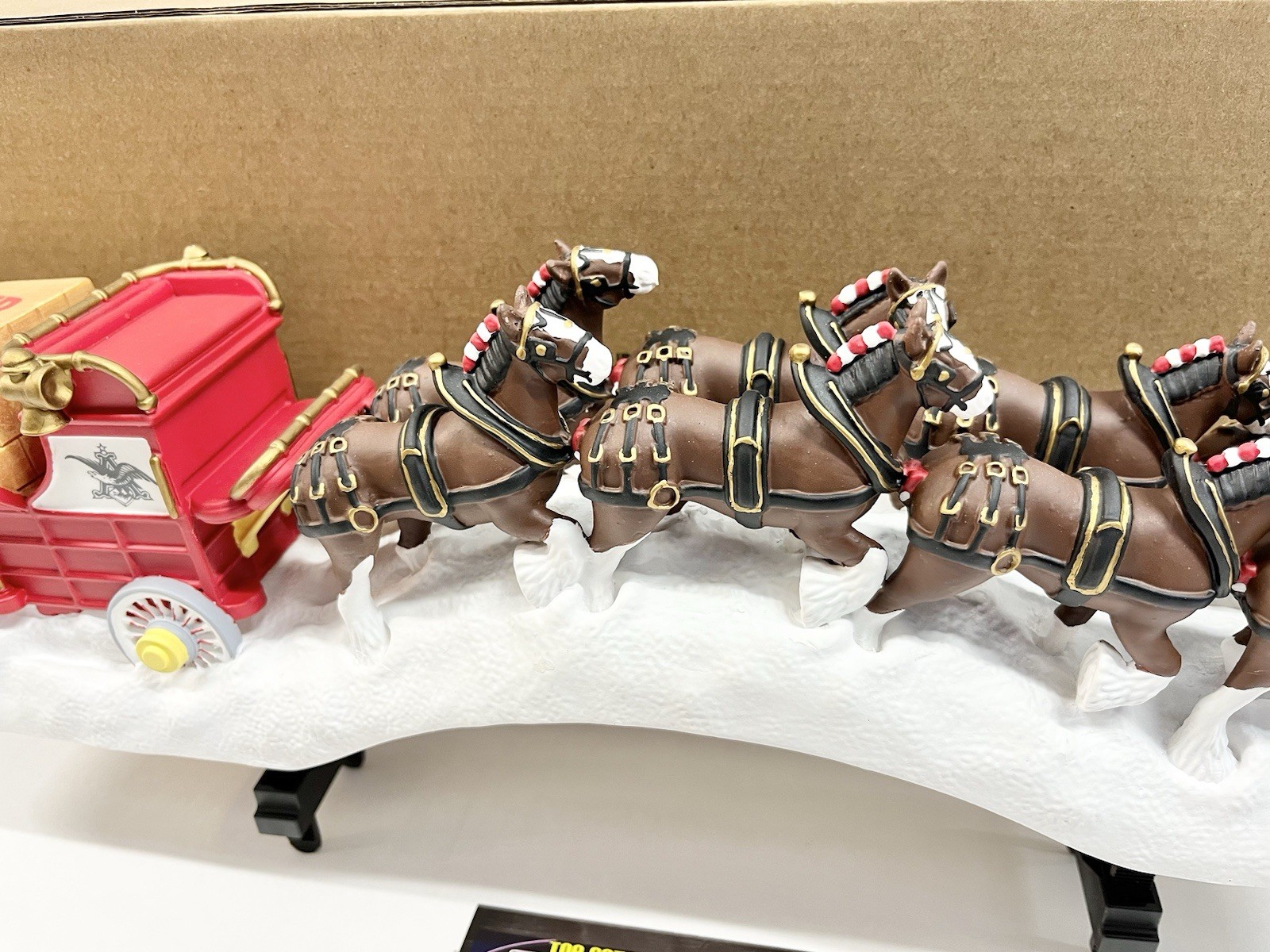 Budweiser Clydesdale Horses Wagon Sleigh Statue Cooler Door Handle BNIB RARE!