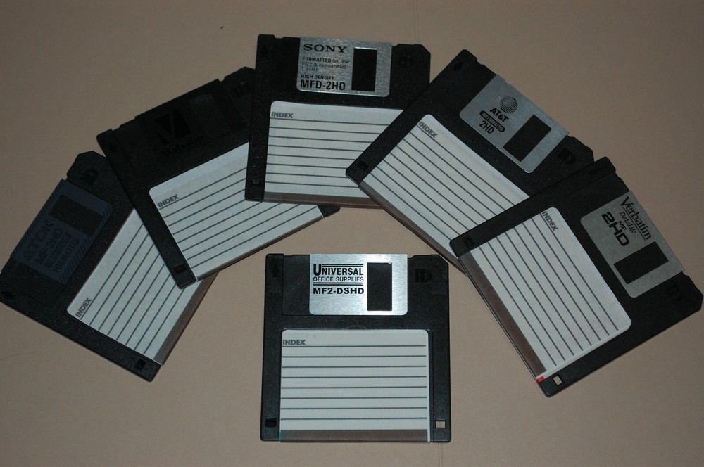 SINGLE FLOPPY DISK - 3.5 Inch 1.44 MB Floppy Disk - TESTED