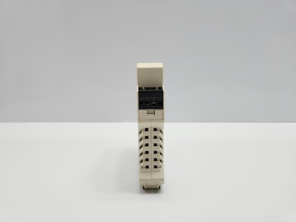 ABB TR104 RAIL MOUNTED TEMPERATURE TRANSMITTER