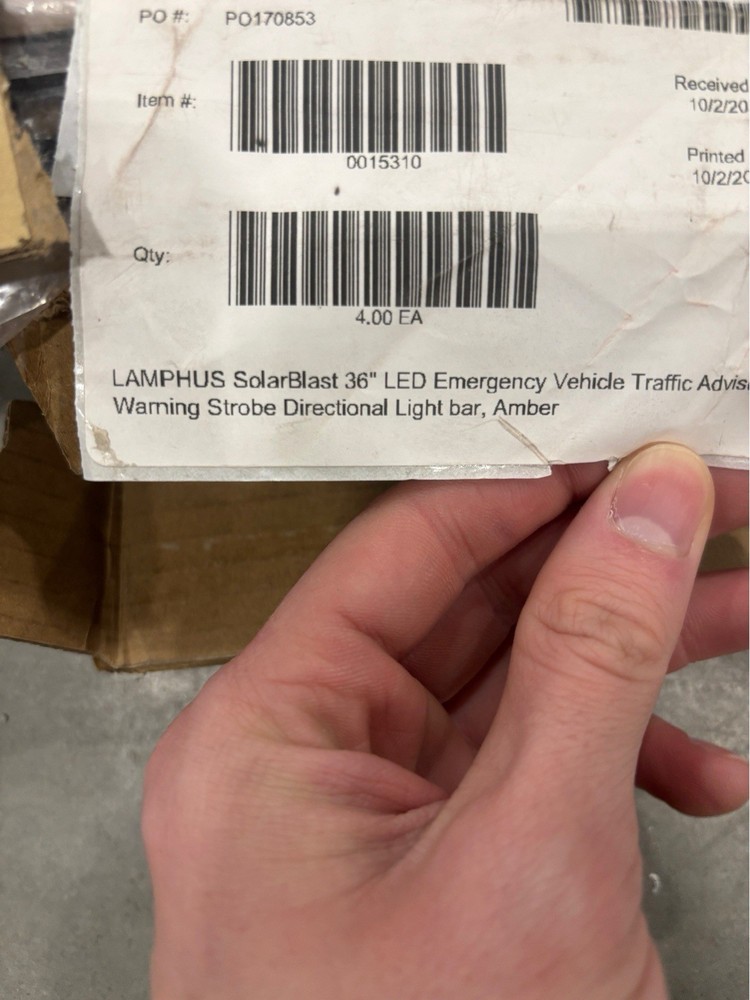 LAMPHUS SolarBlast 36” LED Amber Traffic Advisor Light Bar MISSING Controller Bx