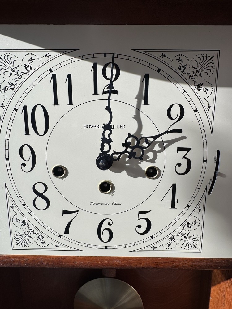 Howard Miller 613-108 Sandringham Key Wind Pendulum Wall Clock