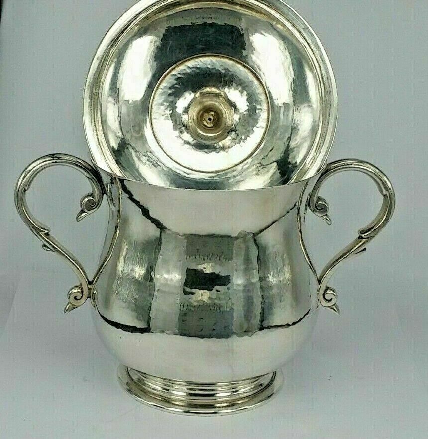 Omar Ramsden & Carr Solid silver porringer with lid by Cecil Walker 1917