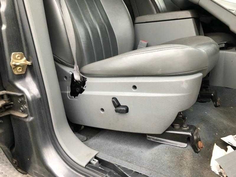 Hood Latch Fits 04 Durango 151890