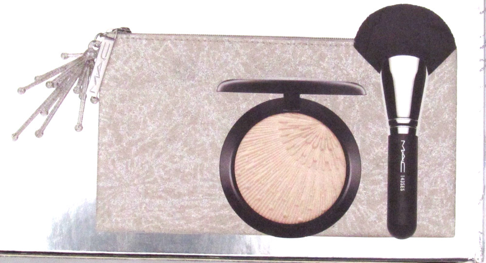 NIB MAC Firelit Kit - Champagne (Limited-Edition)