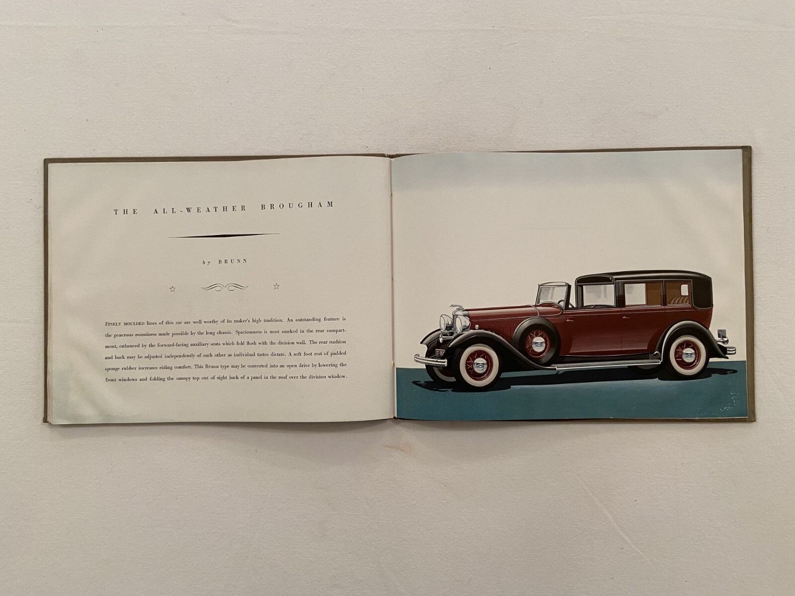 CA 1931 LINCOLN TWELVE CYLINDER MOTOR CARS HARDBOUND ORIGINAL FULL-COLOR CATALOG