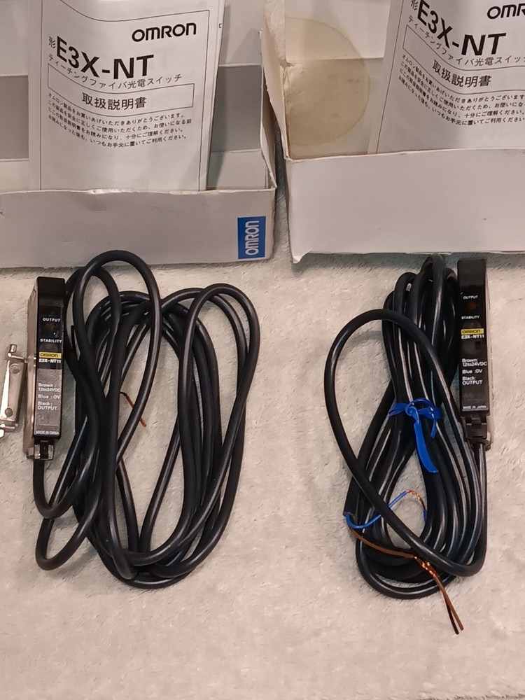 2-New In Box OMRON E3X-NT11 Fiber Optic Sensor