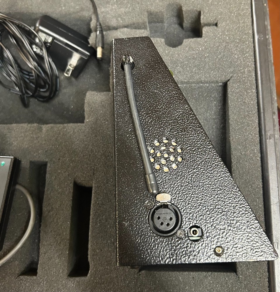 DSAN PC-SYS-AS3 Perfect Cue System Light &Sound Signaling System 3-Button