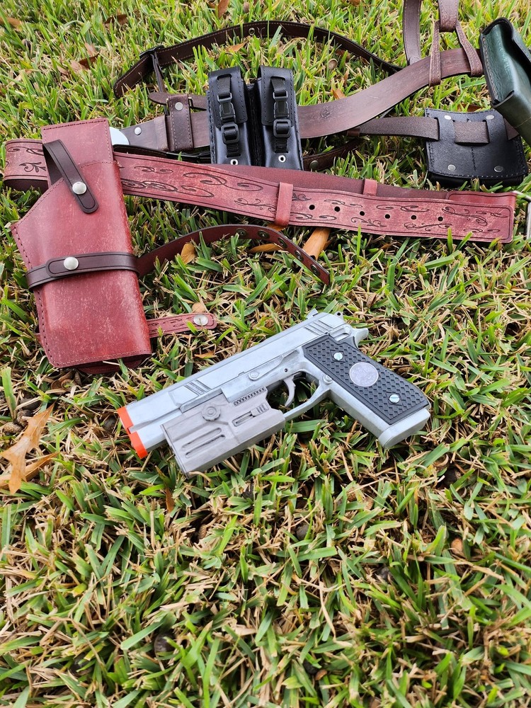 RE 6 Jake Muller Inspired Pistol KIT