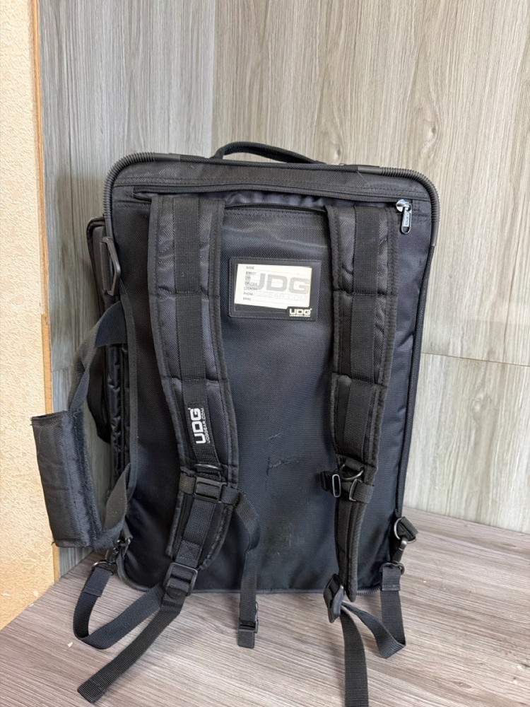 UDG UDG ULTIMATE MIDI CONTROLLER BACKPACK (PSO037933)