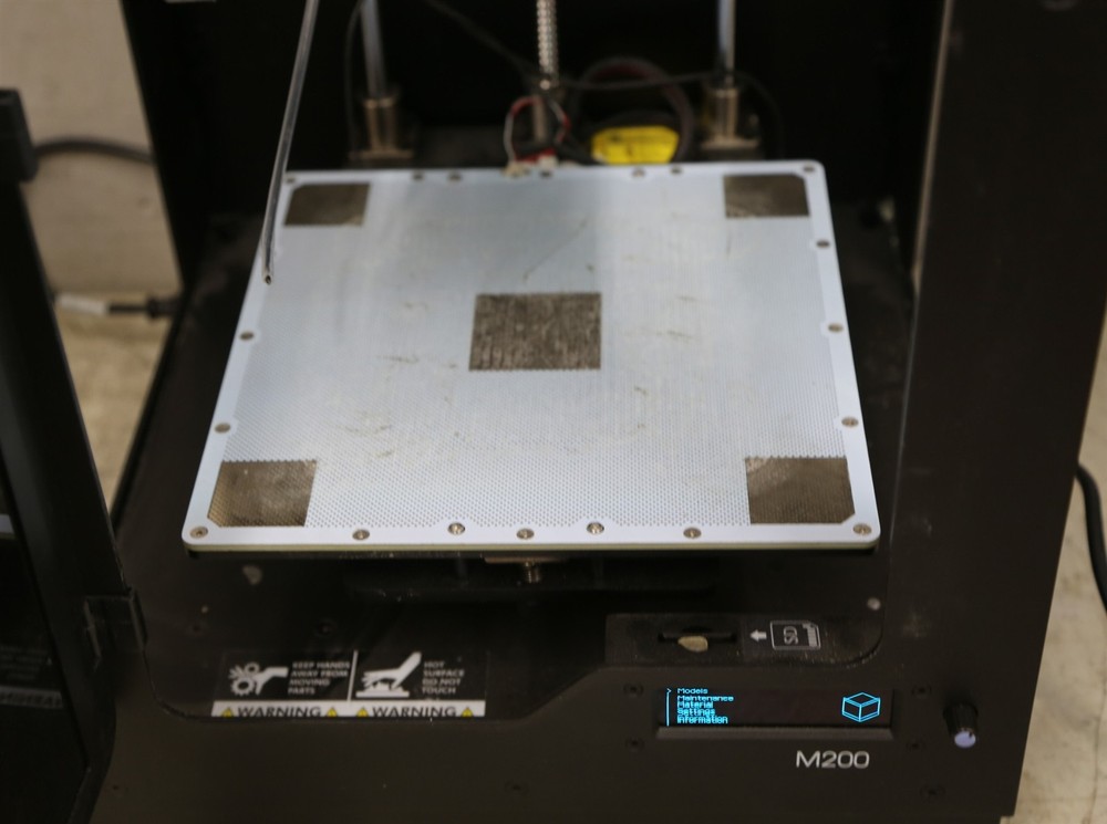 Zortrax M200 Desktop 3D Printer (S15)