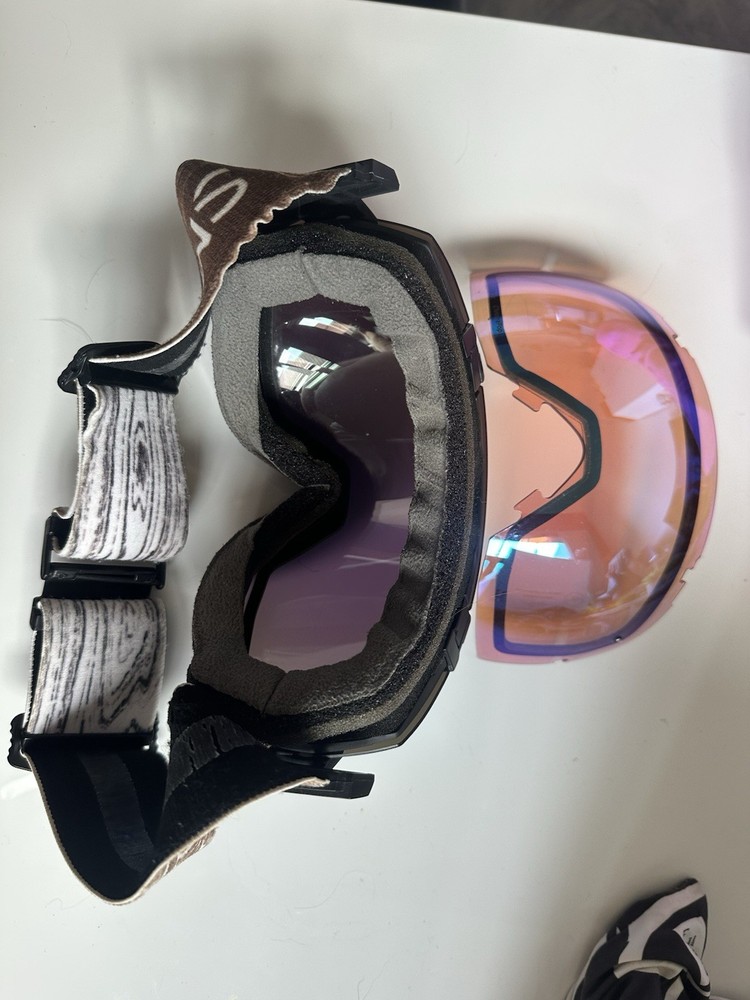 Smith IO Ski Goggles Reflective and Low Light Lens Black Frame