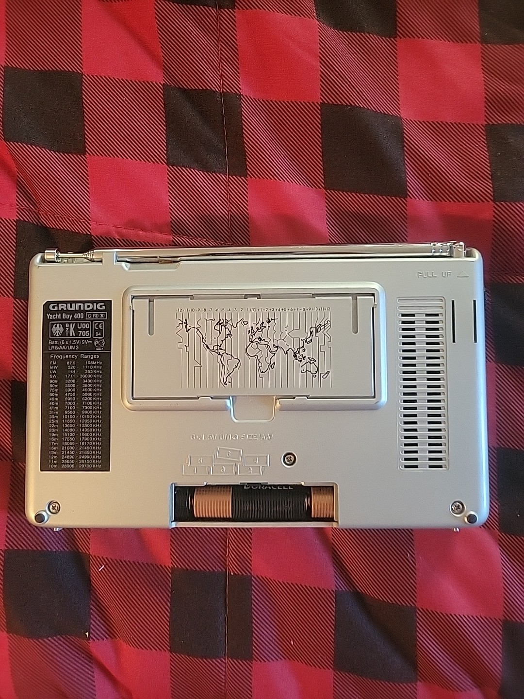 Grundig Yacht Boy YB 400 PE World Receiver AM FM SW/MW/LW Yacht Boy TESTED