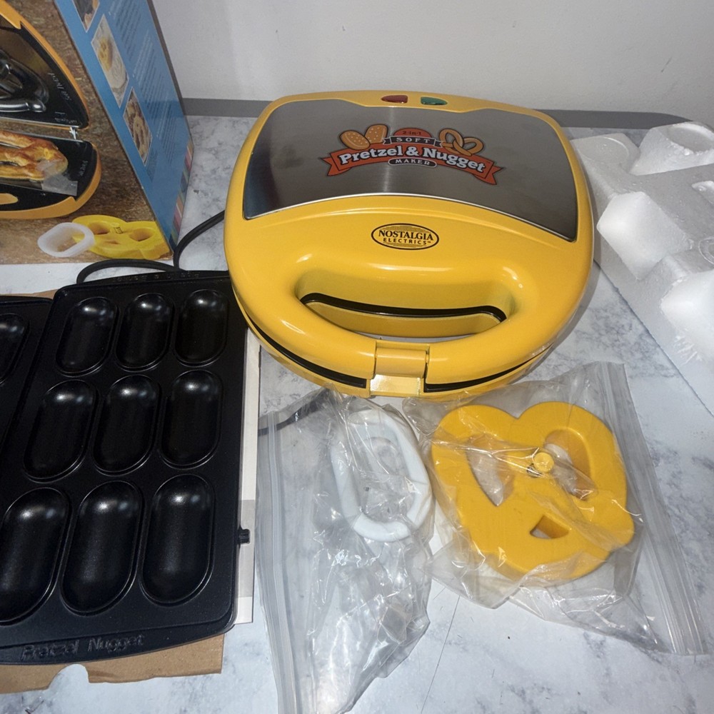 Nostalgia Electrics 2 in 1 Soft Pretzel & Nugget Maker, EUC!