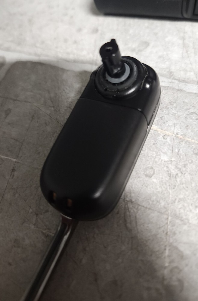 PLANTRONICS W02 DECT 6.0 Wireless Headset System READ