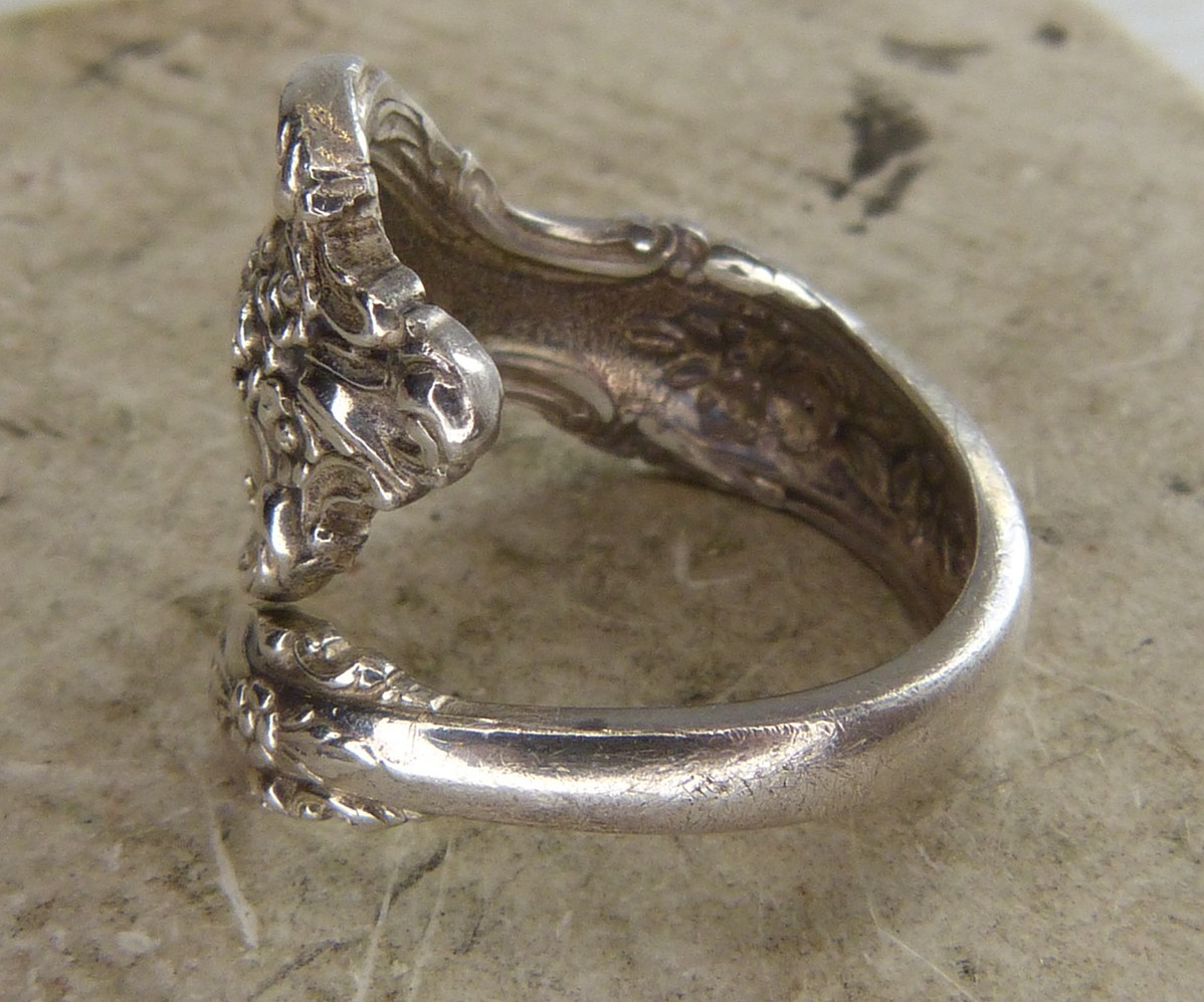 Vintage Lunt Delacourt Sterling Silver Spoon Ring