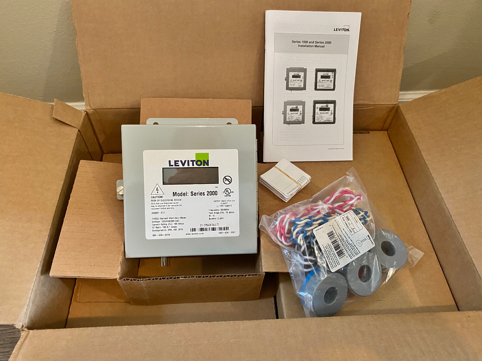 Leviton 2K208-1SW Series 2000 Indoor Usage Meter 3 Solid Core CTs 120/208 VAC