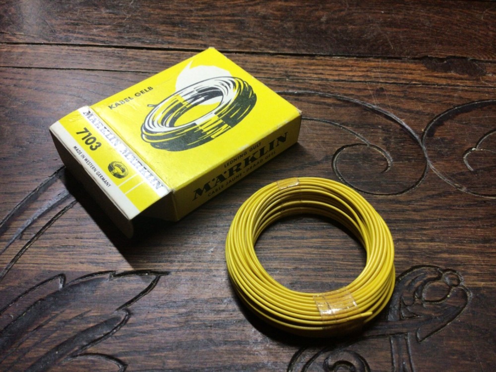 MARKLIN HO. REF 7103-YELLOW CABLE IN BOX NEW