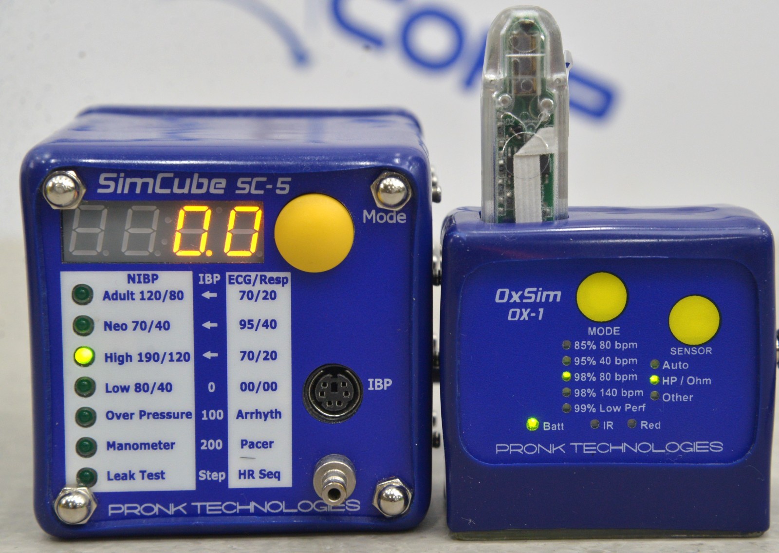 Pronk Technologies Optical Pulse Oximeter Simulator w/ SimCubeSC-5 & Accessories