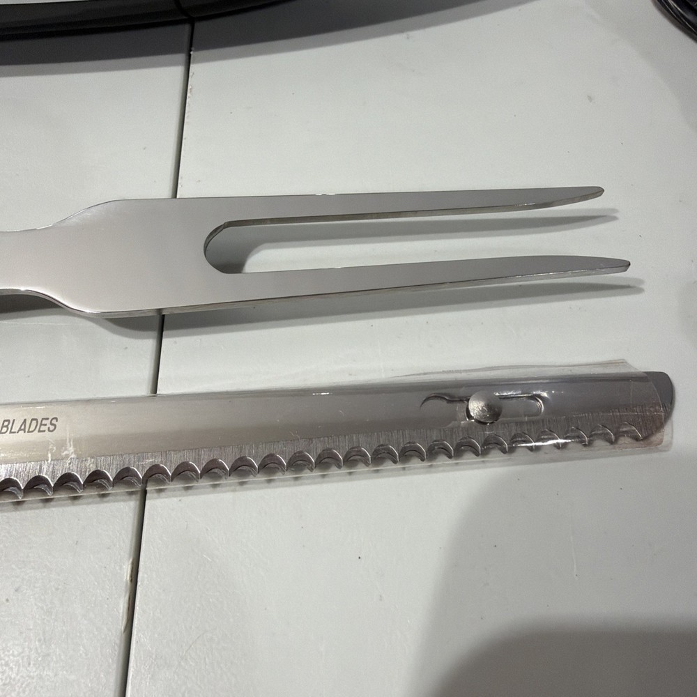 Hamilton Beach Electric Knife w/ Fork & Case