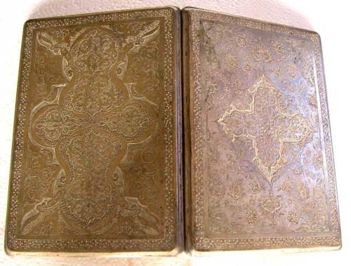 A VINTAGE MIDDLE EASTERN SILVER CIGARETTE CASE