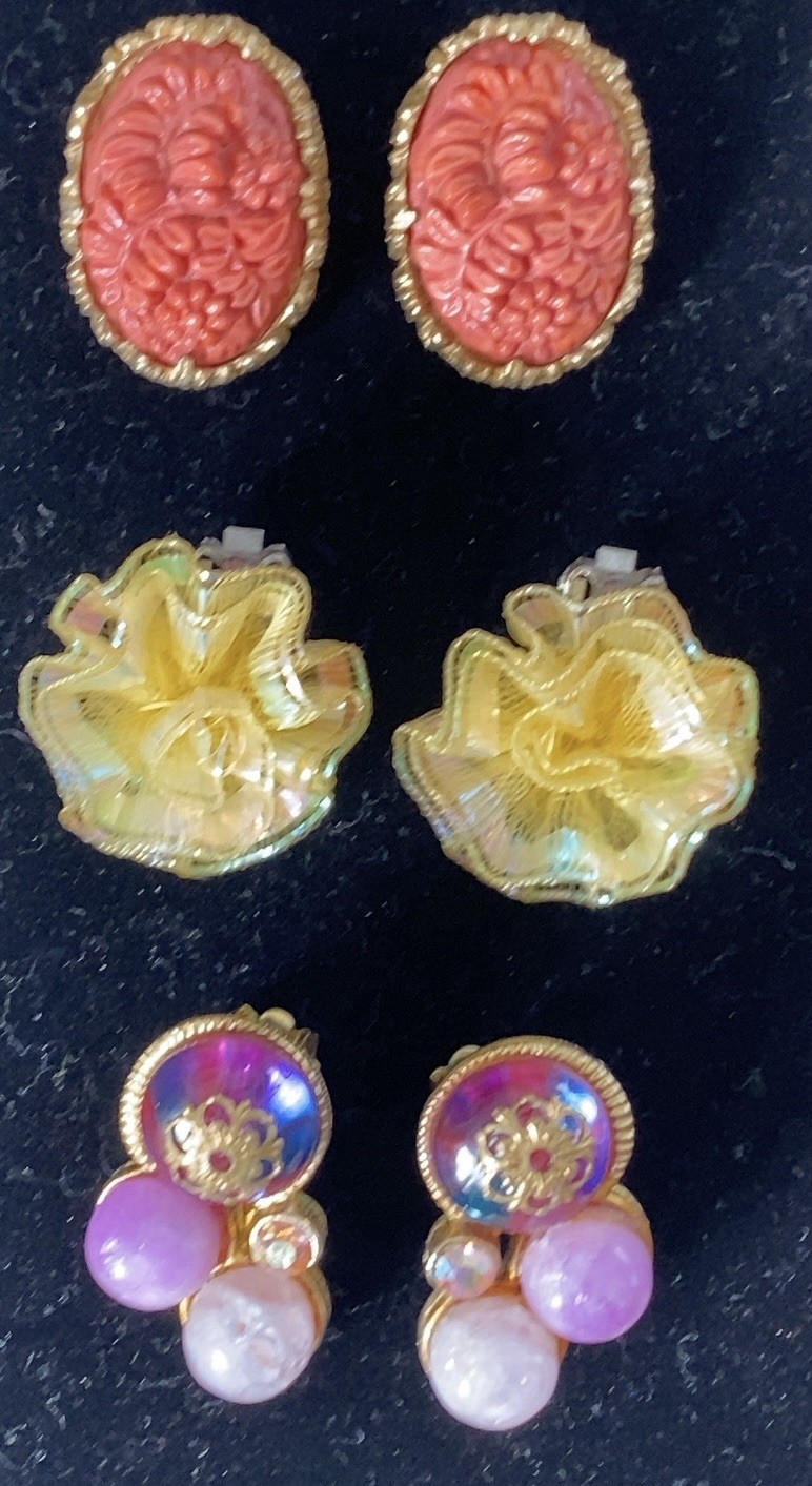 Vintage Bead Earring Lot ~ 12 Stunning Pairs ~ Clip & Screw ~ Flower Rhinestone
