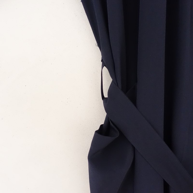 Medium (M) Silk Robe (33-2602-411) [71C62]