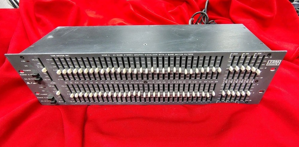 TDM DESIGN DUAL EQUALIZER